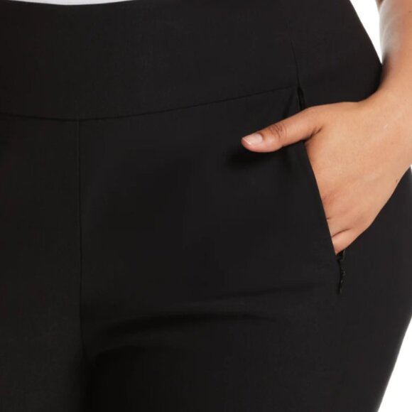 Rafaella Plus Size Classic Fit Pull-On Shorts with Pockets - 16W - Picture 5 of 5